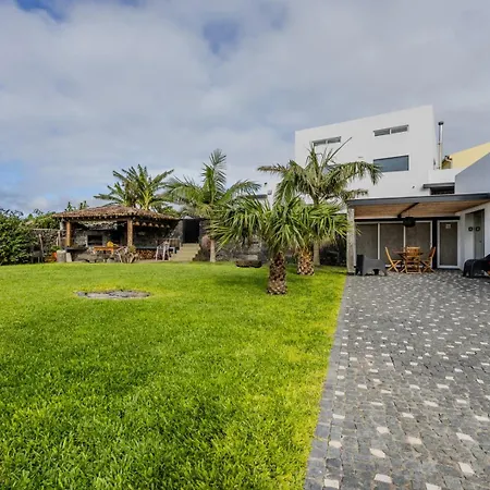 Guestready - Charming Retreat With Garden Πανσιόν