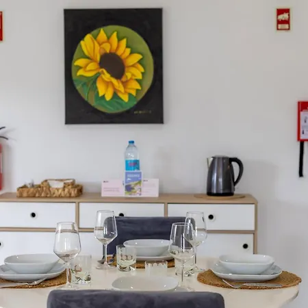 Guestready - Charming Retreat With Garden Πανσιόν 3*