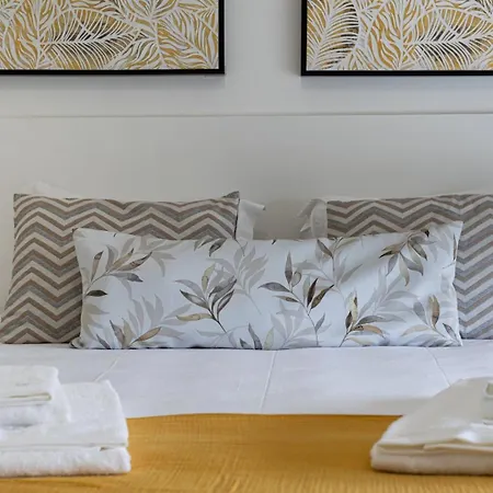 Πανσιόν Guestready - Charming Retreat With Garden 3*