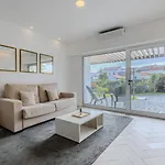 Guestready - Charming Retreat With Garden בית הארחה 4*
