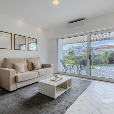 Guestready - Charming Retreat With Garden Maison d'hôtes 3*