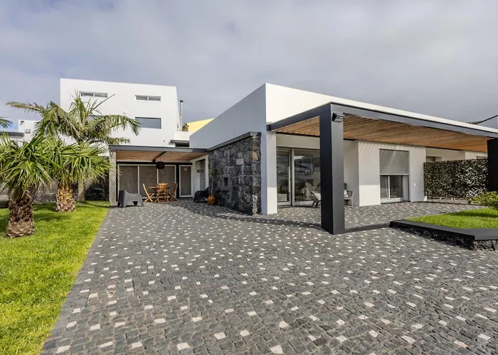 بيت ضيافة Guestready - Charming Retreat With Garden 3*