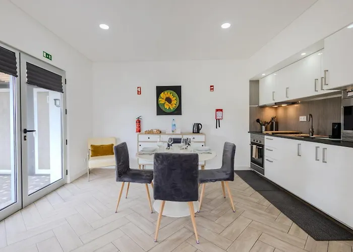 بيت ضيافة Guestready - Charming Retreat With Garden هيبيرا غْريندي