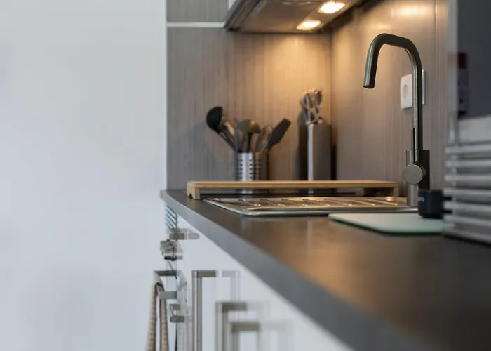 Guestready - Charming Retreat With Garden بيت ضيافة 3*