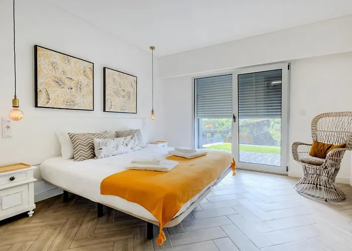 Gasthof Guestready - Charming Retreat With Garden Ribeira Grande